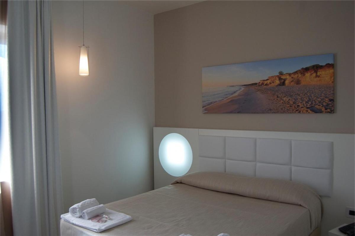 Motel S.16 Муро Лечезе Екстериор снимка