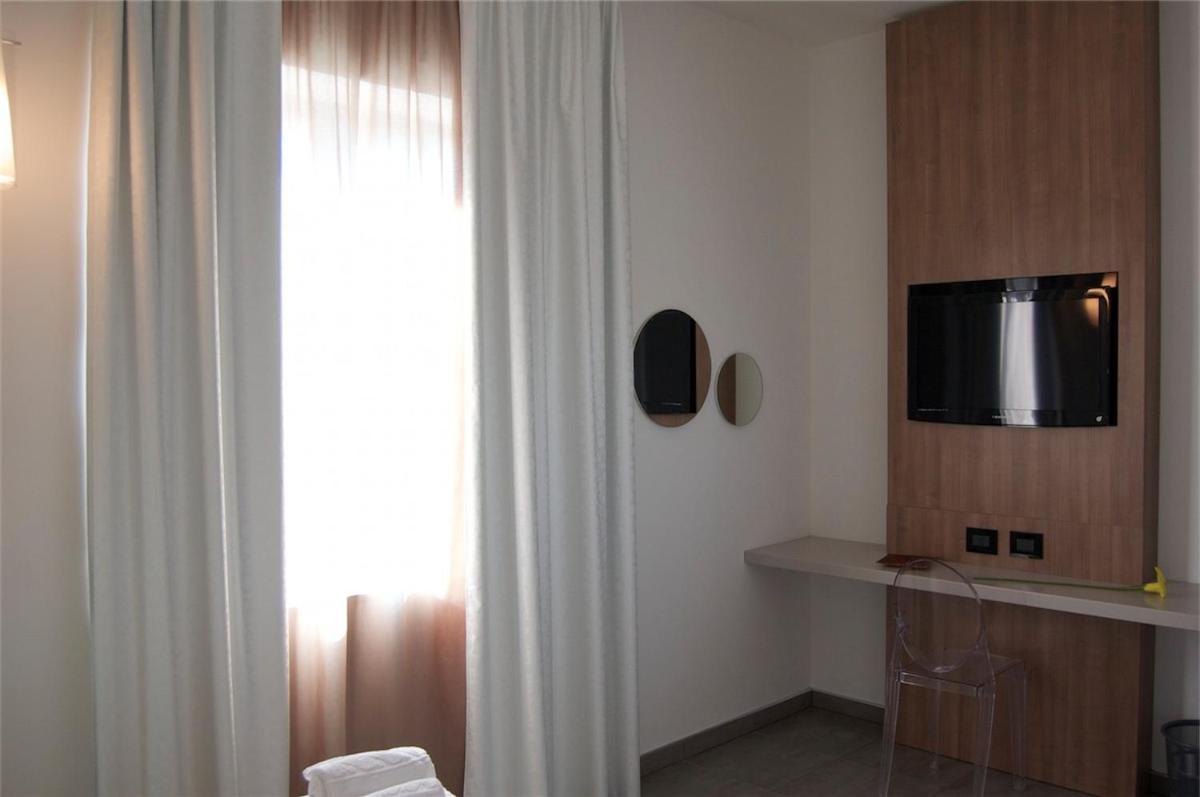 Motel S.16 Муро Лечезе Екстериор снимка