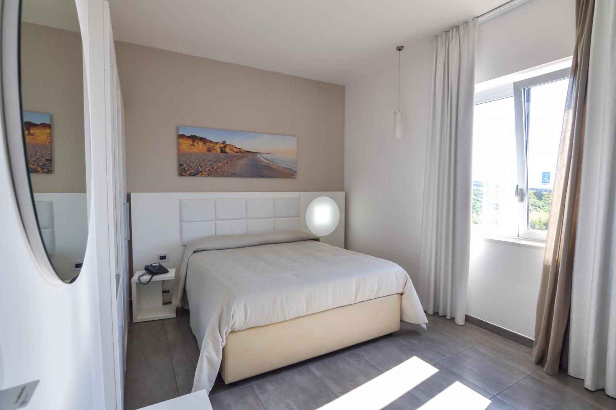 Motel S.16 Муро Лечезе Екстериор снимка