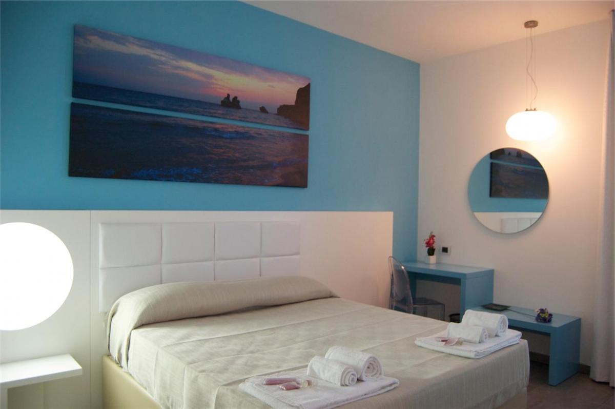 Motel S.16 Муро Лечезе Екстериор снимка