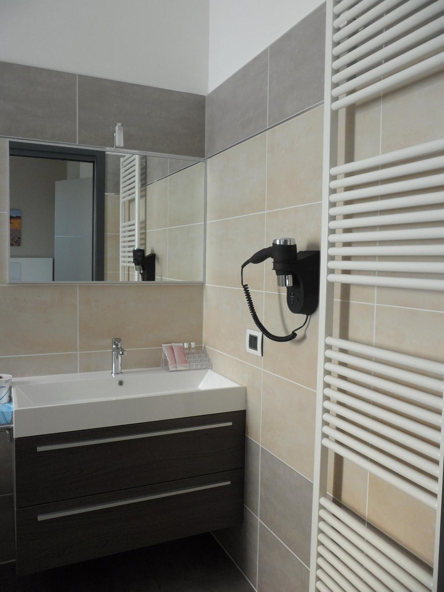 Motel S.16 Муро Лечезе Стая снимка